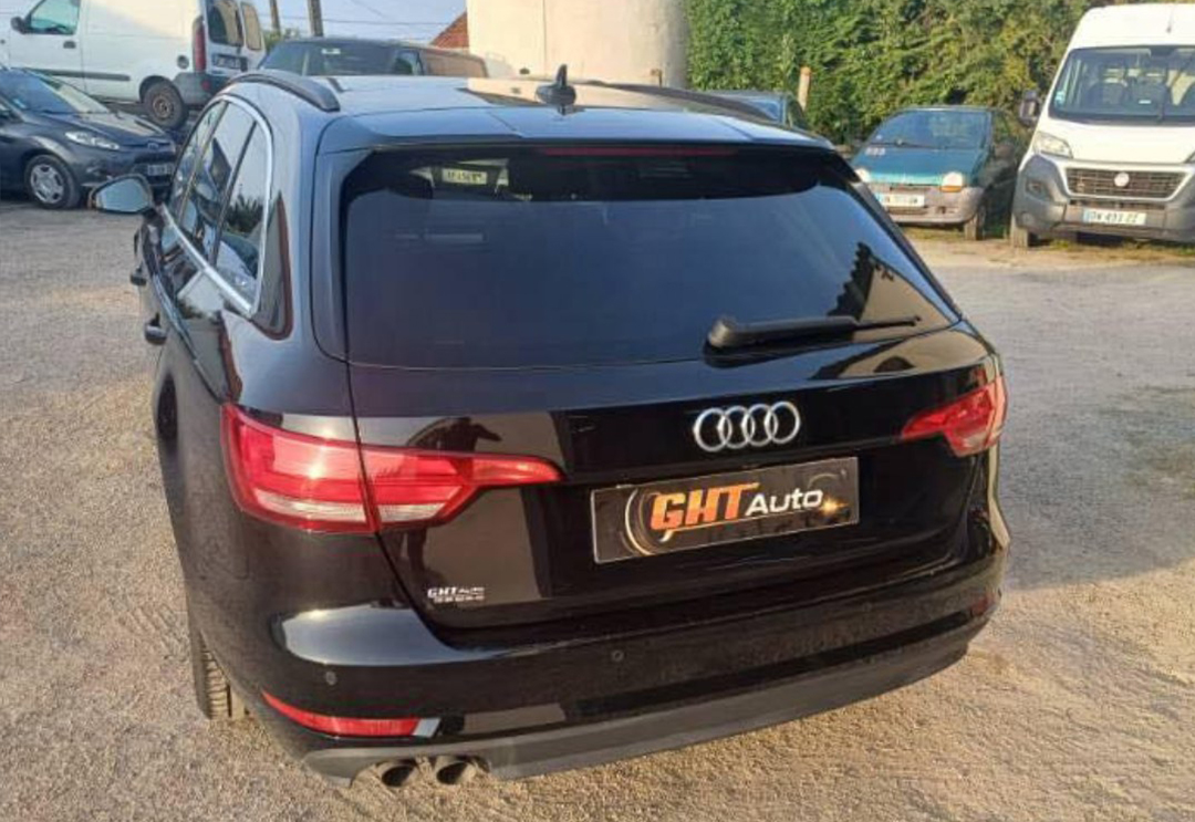 audiA4_1